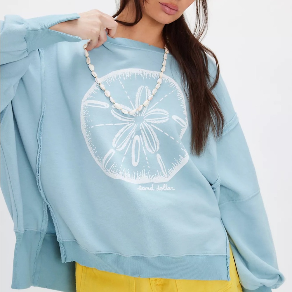 We The Free Graphic Camden Pullover Sand Dollar Small